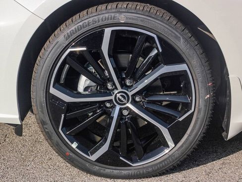 New 2025 Nissan Altima 2.5 SR w/ SR Premium Package image 11