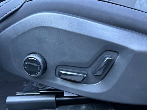 New 2026 Volvo XC90 B5 Core image 11