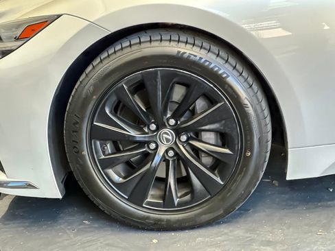 Used 2021 Lexus LS 500 w/ Accessory Package (Z1) RWD image 24