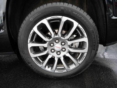 Used 2023 GMC Acadia Denali w/ Denali Ultimate Package AWD/4WD image 30