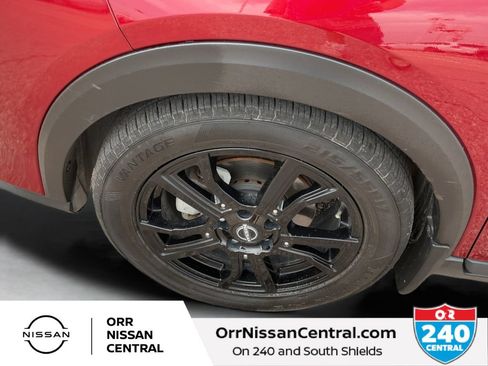 Used 2023 Nissan Kicks SR w/ SR Premium Package FWD image 9