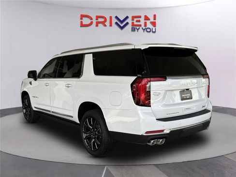 New 2026 GMC Yukon XL Denali w/ Sun & Power Step Package RWD image 6