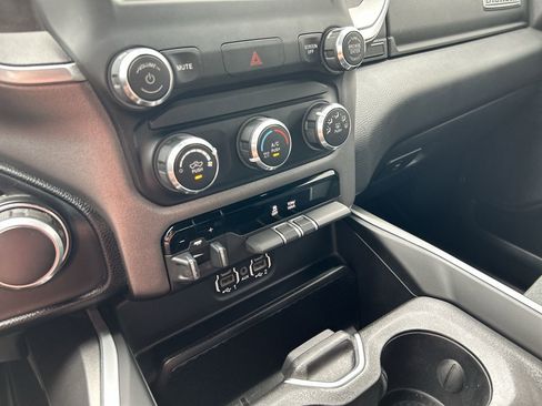 Used 2021 RAM 1500 Big Horn AWD/4WD image 29