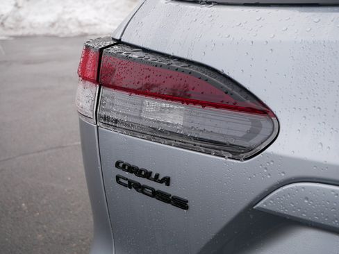 Certified 2026 Toyota Corolla Cross SE w/ Moonroof Package image 17