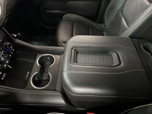 Used 2024 Chevrolet Tahoe Premier AWD/4WD image 30