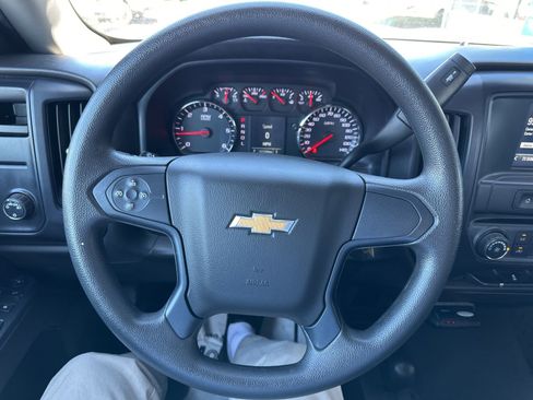 Used 2019 Chevrolet Silverado 1500 Custom w/ Custom Convenience Package AWD/4WD image 22