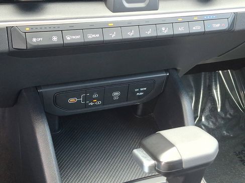 Certified 2025 Kia K4 FWD image 15
