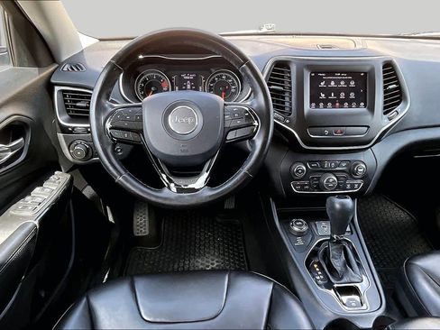 Used 2020 Jeep Cherokee Latitude Plus AWD/4WD image 6
