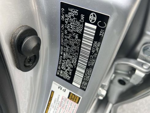 Used 2020 Toyota Corolla SE image 34