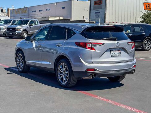 Used 2020 Acura RDX w/ Technology Package FWD image 2