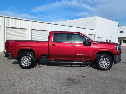 Used 2024 GMC Sierra 2500 SLT w/ SLT Premium Package image 4