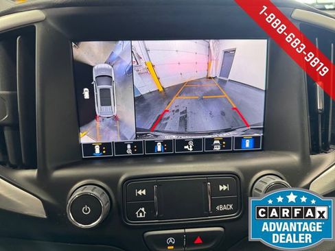 Used 2023 GMC Terrain SLT w/ Infotainment Package II image 16