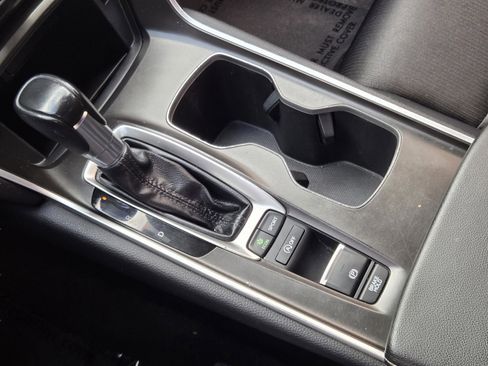 Used 2022 Honda Accord Sport image 16