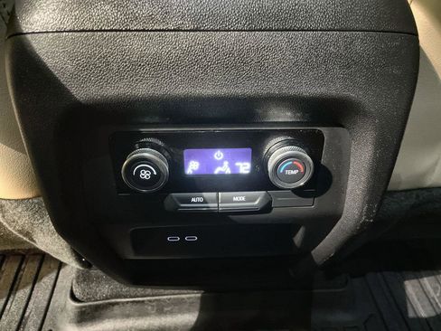 Used 2025 Buick Enclave Preferred image 20