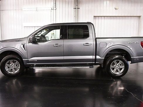 Used 2024 Ford F150 XLT w/ Mobile Office Package image 4