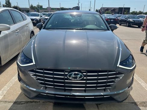 Used 2023 Hyundai Sonata SEL FWD image 3