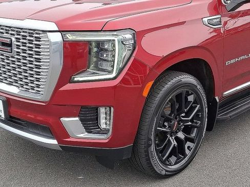 Used 2022 GMC Yukon Denali AWD/4WD image 12