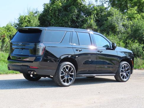 Used 2025 Chevrolet Tahoe RST w/ Comfort Package AWD/4WD image 3