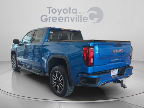Used 2022 GMC Sierra 1500 AT4 w/ AT4 Preferred Package AWD/4WD image 4