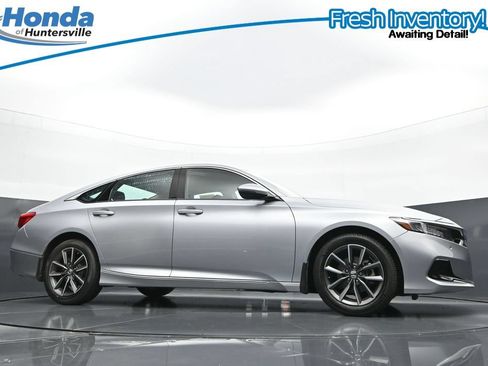 Used 2021 Honda Accord EX-L image 45
