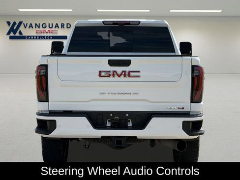 Used 2024 GMC Sierra 2500 AT4 w/ AT4 Premium Plus Package AWD/4WD image 8