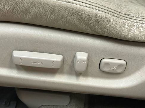 Used 2011 Acura RDX SH-AWD image 25