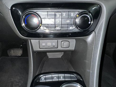 Certified 2023 Buick Encore GX Preferred w/ Cold Weather Comfort Package image 12