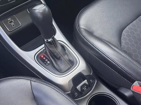 Used 2018 Jeep Compass Latitude w/ Popular Equipment Group image 14