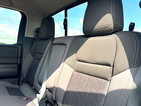 New 2026 Nissan Frontier SV w/ SV Convenience Package image 15