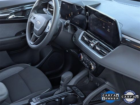 Used 2025 Chevrolet TrailBlazer LT image 30