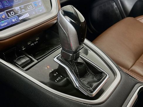 Used 2020 Subaru Outback Touring XT image 28