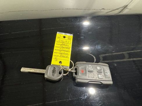 Used 2021 Chevrolet Silverado 1500 Custom image 40