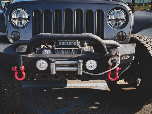 Used 2017 Jeep Wrangler Unlimited Sport w/ Quick Order Package 24S AWD/4WD image 3