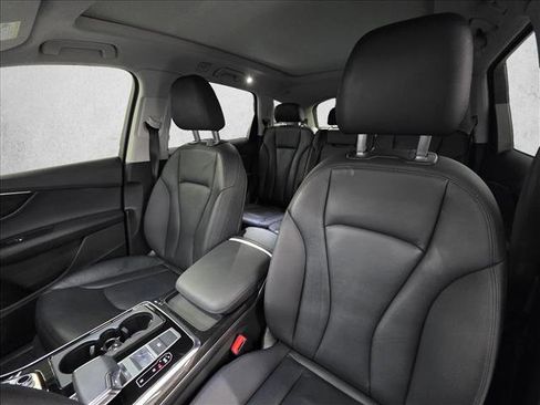 Used 2023 Audi Q7 2.0T Premium w/ Convenience Package image 14