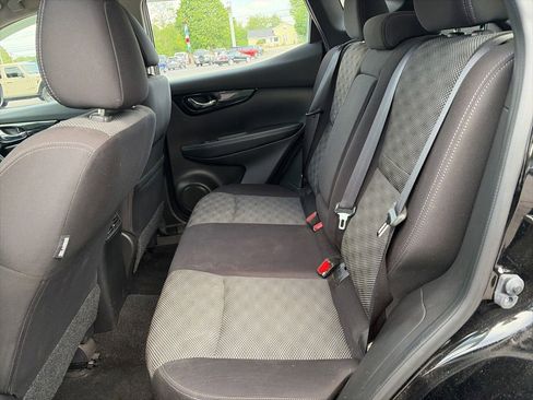 Used 2019 Nissan Rogue Sport SV AWD/4WD image 26