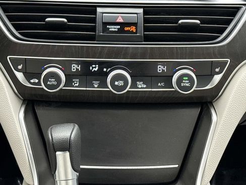 Used 2019 Honda Accord EX image 16