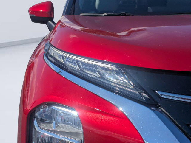 Used 2025 Mitsubishi Outlander SE FWD image 9