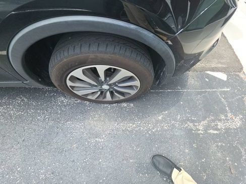 Used 2021 Buick Encore Preferred w/ Safety Package AWD/4WD image 4