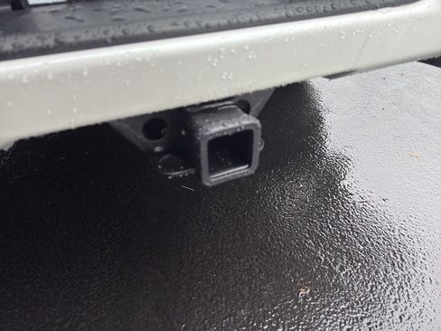 Used 2021 Chevrolet Silverado 1500 High Country w/ Technology Package image 6