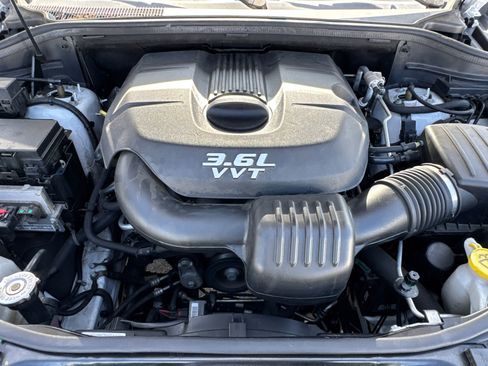 Used 2013 Jeep Grand Cherokee Overland image 6