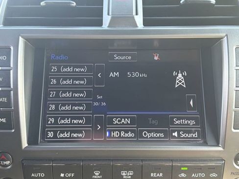 Used 2020 Lexus GX 460 Luxury w/ Accessory Package AWD/4WD image 16