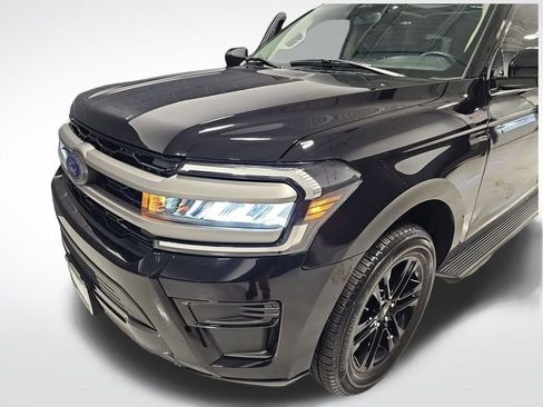 Used 2024 Ford Expedition Max XLT image 16