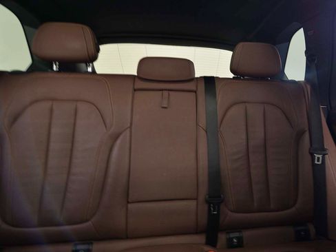 Used 2020 BMW X5 sDrive40i w/ Convenience Package RWD image 9