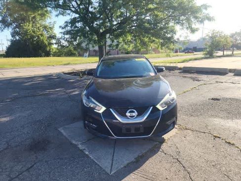 Used 2017 Nissan Maxima Platinum FWD image 4