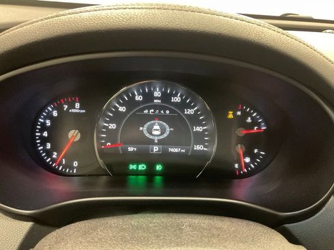 Used 2016 Kia Sorento EX w/ EX Touring Package image 2