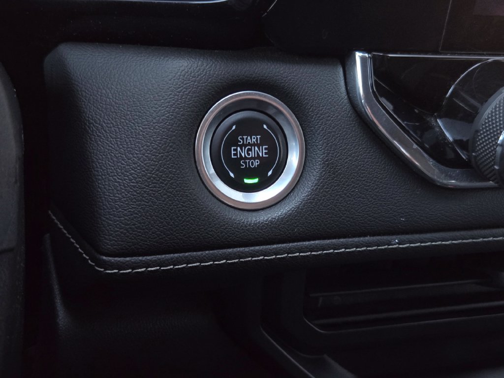 Used 2024 Chevrolet Colorado LT RWD image 20