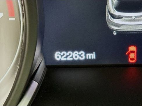 Used 2019 Alfa Romeo Stelvio Ti Lusso w/ Quick Order Package 22X Lusso image 12