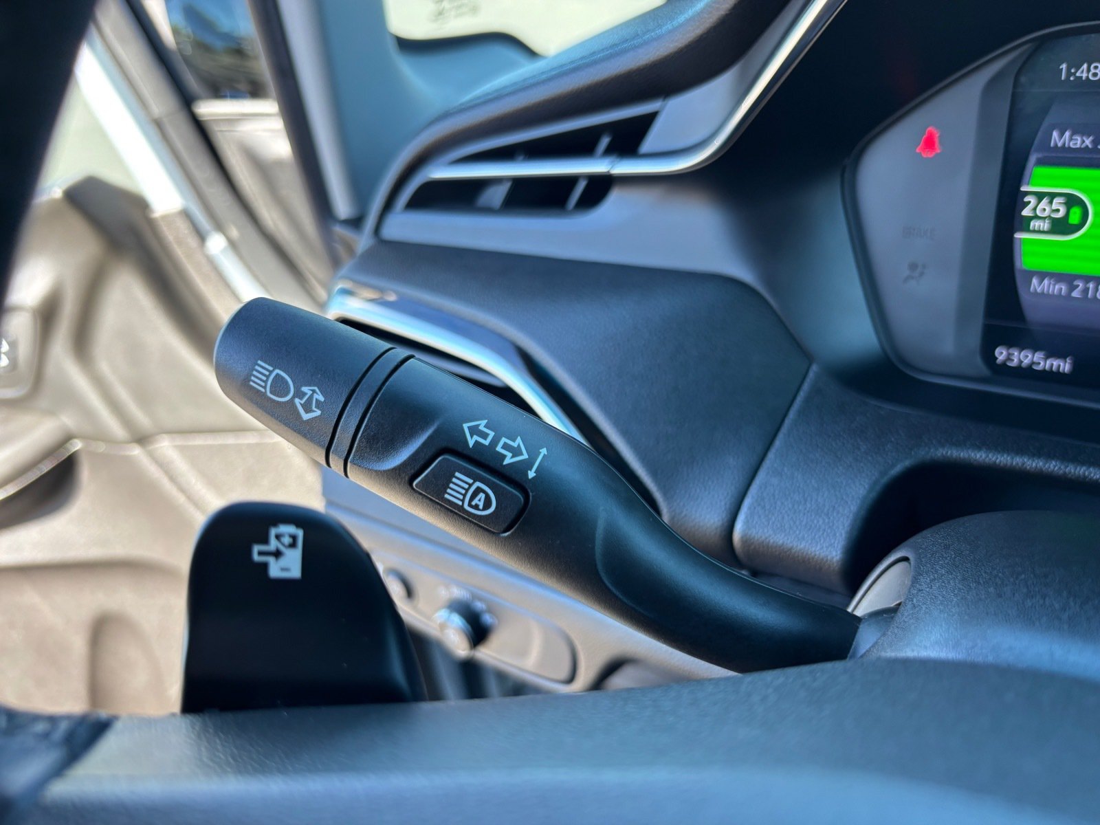 Used 2023 Chevrolet Bolt LT w/ Infotainment Package FWD image 24