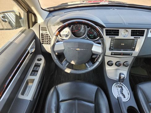 Used 2010 Chrysler Sebring Limited FWD image 16