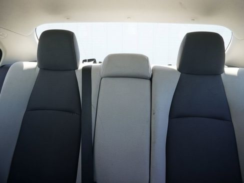 Used 2023 Toyota Corolla LE image 28